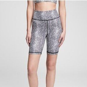GapFit High Rise Bike Shorts - XS